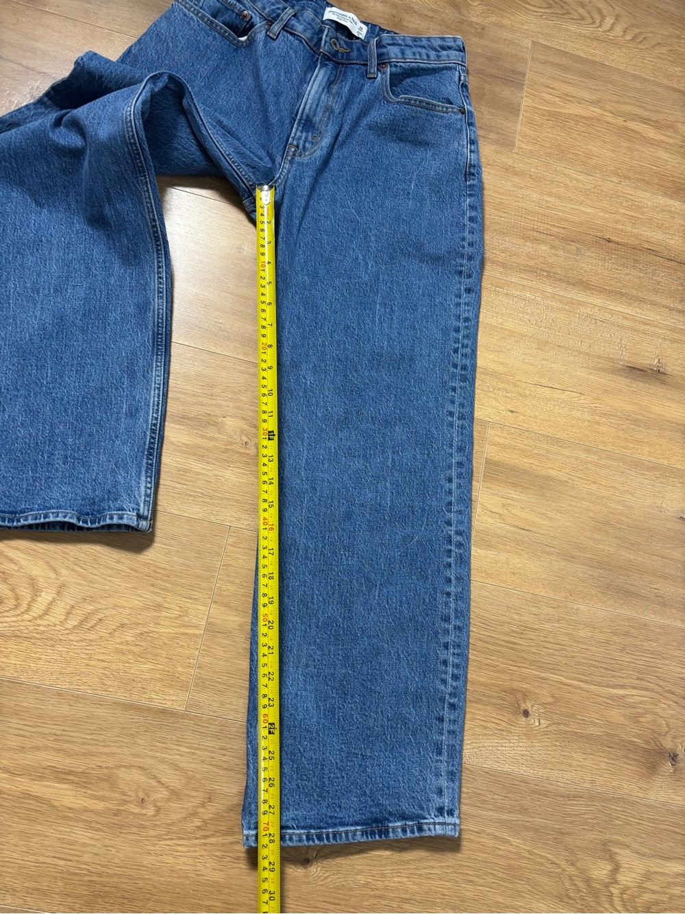 Abercrombie & Fitch Curve Love High Rise 90s Relaxed Jeans 28 Short Blue Denim - Picture 10 of 13